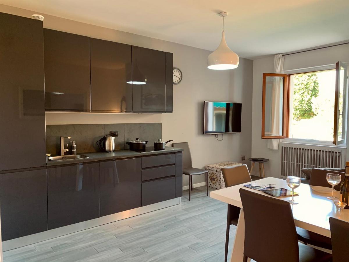 Marilyn Arpa Apartment Sirmione Extérieur photo